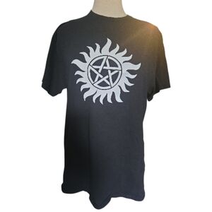 Supernatural T-Shirt - L